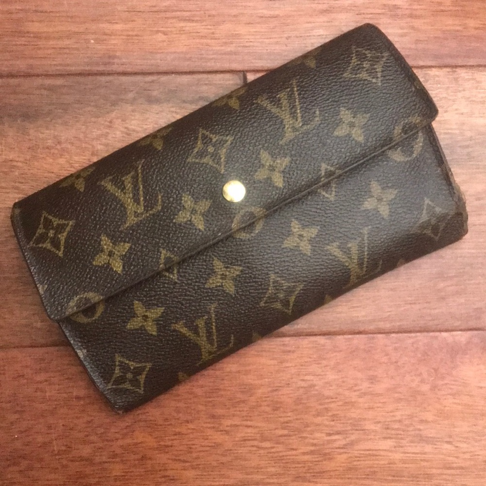 LouisVuitton Porte Tresor international wallet